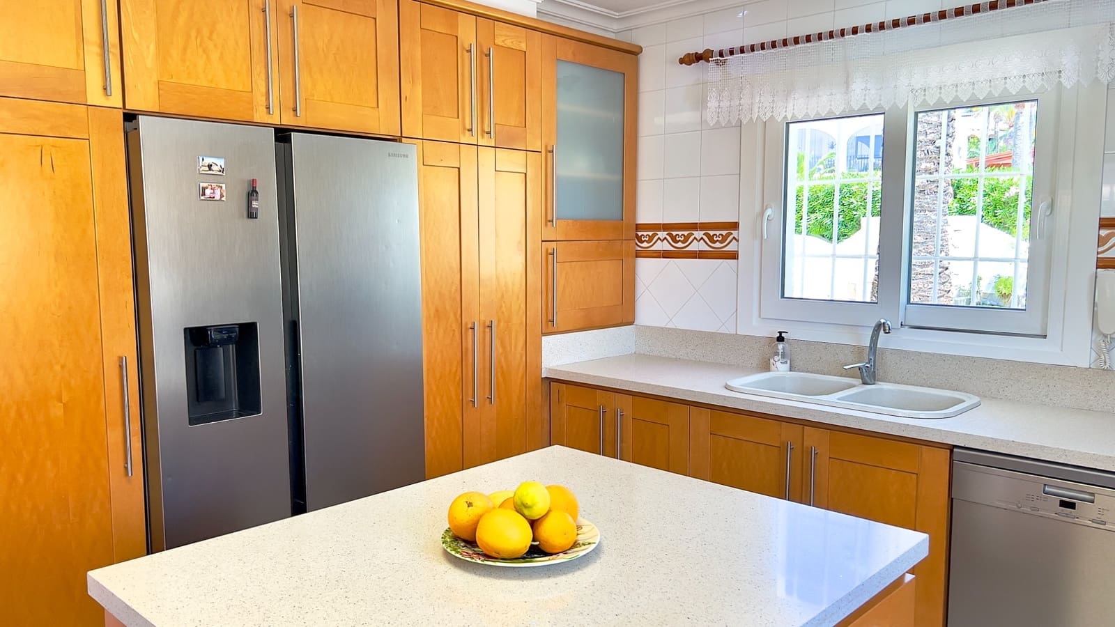 6 soverom Villa til salgs i Moraira med svømmebasseng - € 1 075 000 (Ref: 9858856)