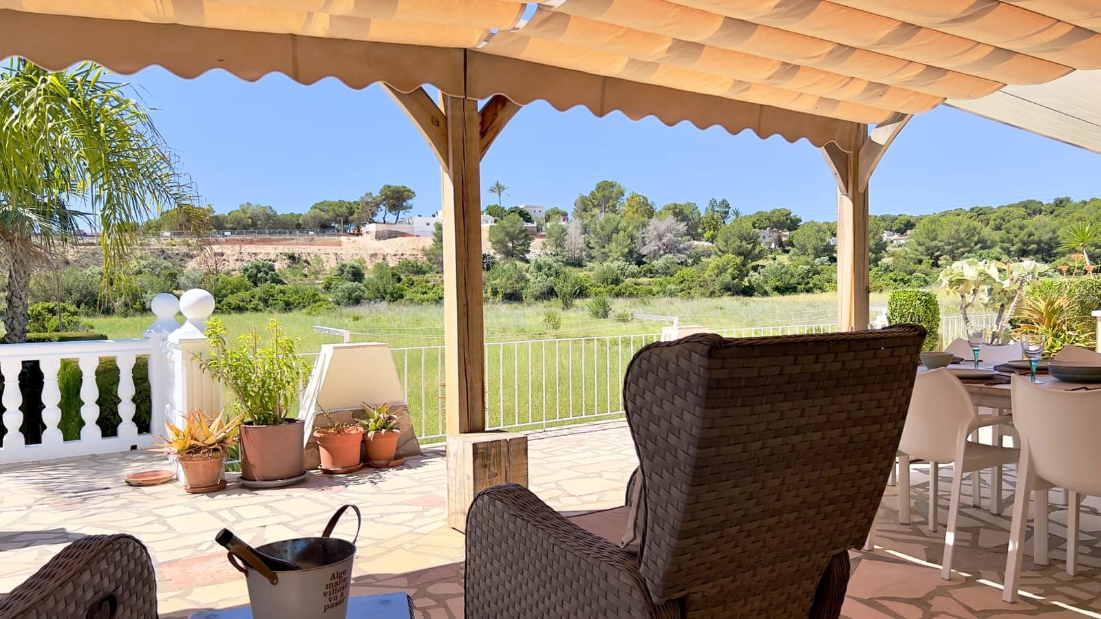 6 soverom Villa til salgs i Moraira med svømmebasseng - € 1 075 000 (Ref: 9858856)