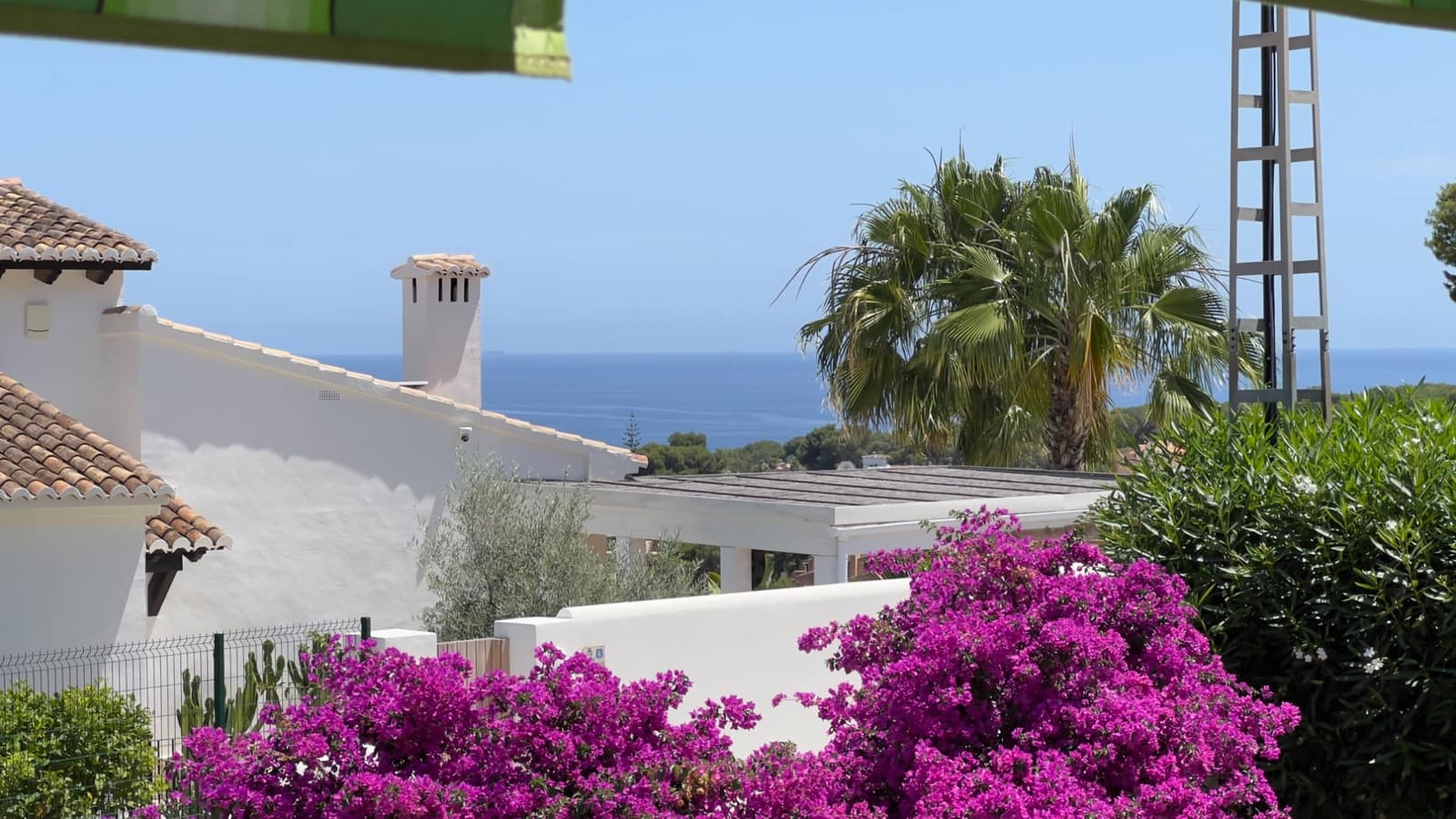 Chalet de 3 habitaciones en Moraira en venta con piscina garaje - 825.000 € (Ref: 9918873)