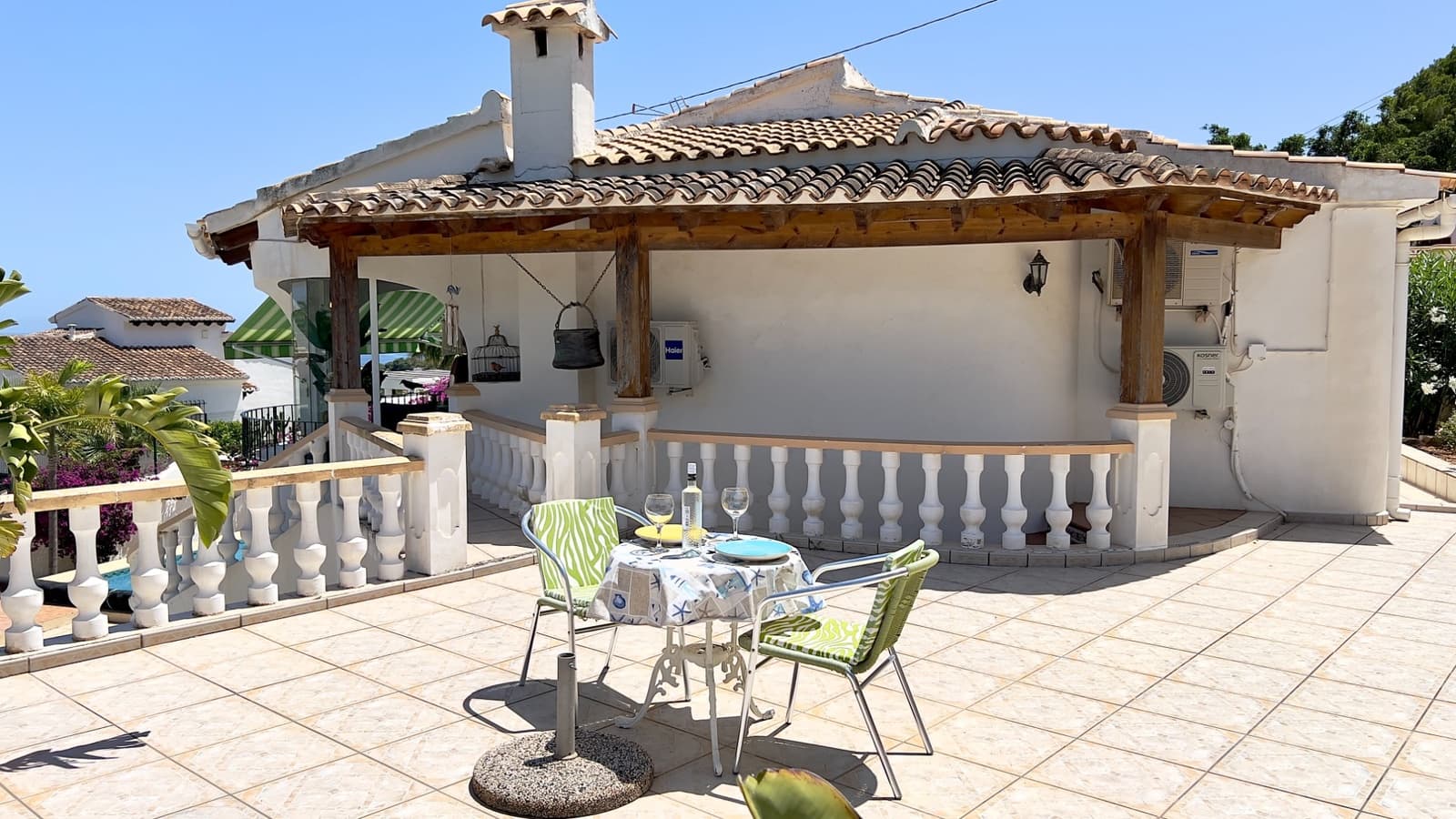 Chalet de 3 habitaciones en Moraira en venta con piscina garaje - 825.000 € (Ref: 9918873)