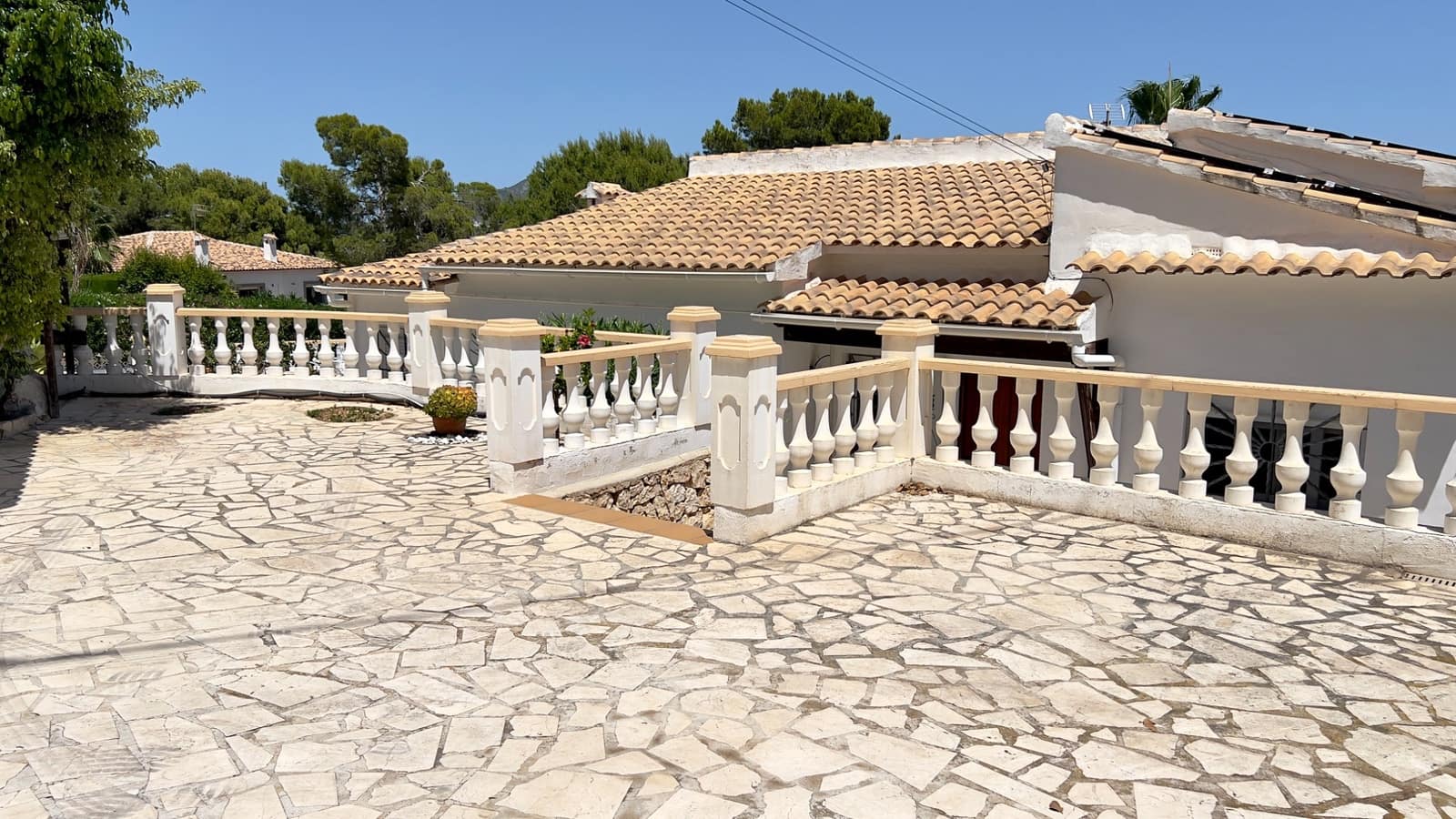 Chalet de 3 habitaciones en Moraira en venta con piscina garaje - 825.000 € (Ref: 9918873)