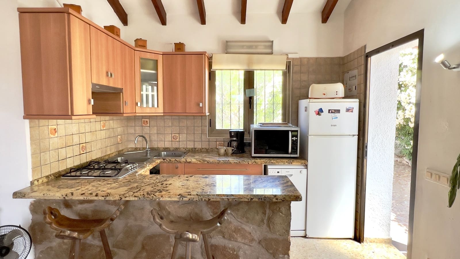 2 soveværelse Villa til salg i Moraira med swimmingpool garage - € 385.000 (Ref: 9921047)