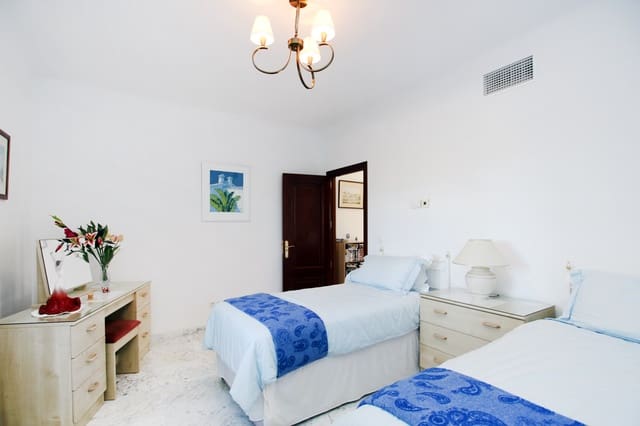 5 Zimmer Villa zu verkaufen in Ronda mit Pool Garage - 1.150.000 € (Ref: 10012553)