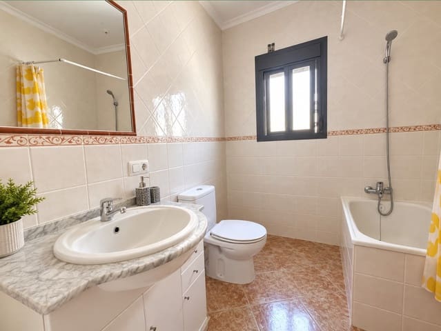 2 quarto Casa em Banda para venda em El Gastor - 80 000 € (Ref: 10023196)