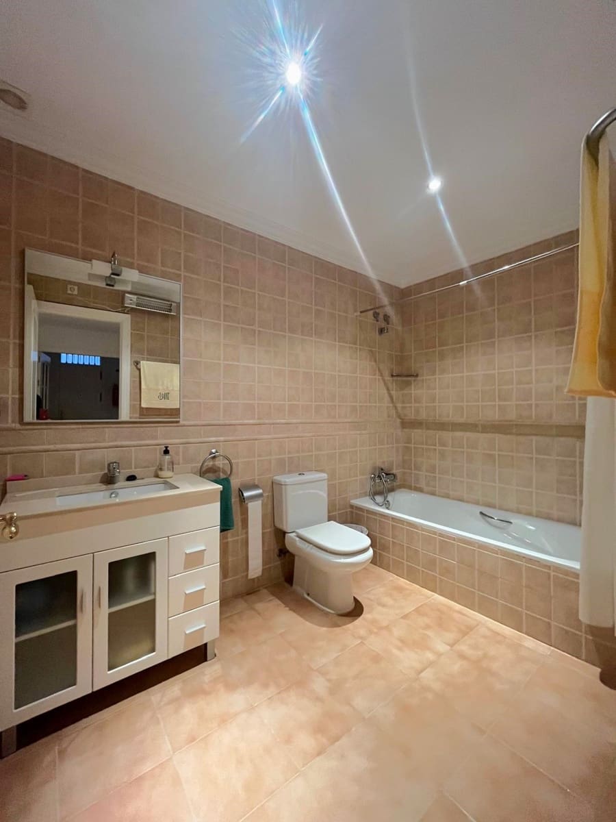 6 bedroom Villa for sale in Ronda with pool garage - € 550,000 (Ref: 10120684)