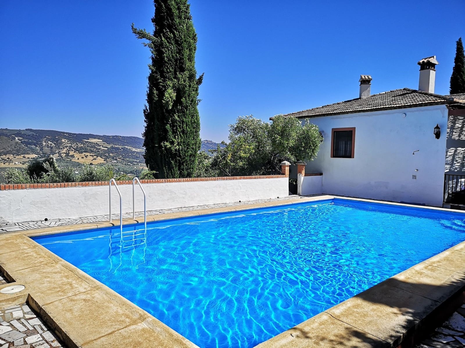 Finca/Casa Rural de 4 habitaciones en Ronda en venta con piscina - 280.
