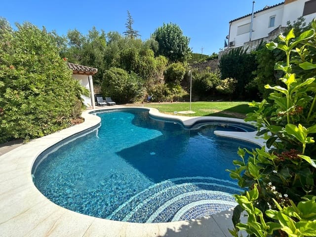 5 soverom Villa til salgs i Ronda med svømmebasseng garasje - € 799 000 (Ref: 4183456)