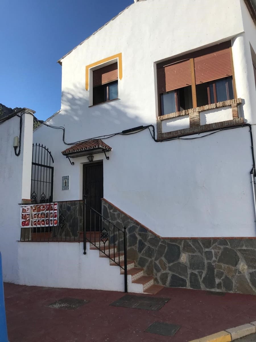 6 soveværelse Byhus til salg i Montejaque - € 210.000 (Ref: 5150913)