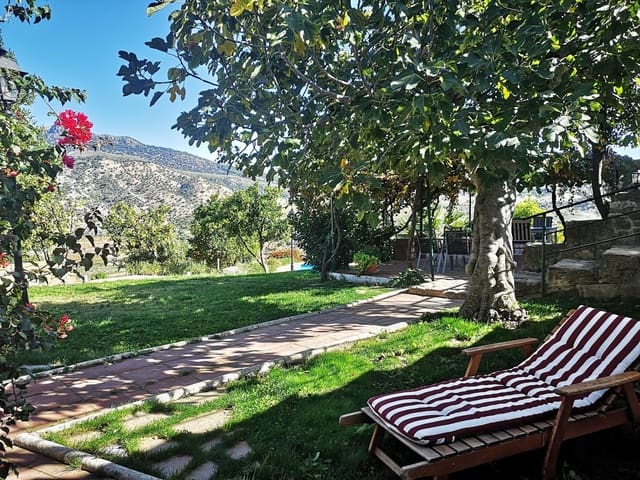 7 sypialnia Finka/Dom wiejski na sprzedaż w El Gastor z basenem - 750 000 € (Ref: 5845460)