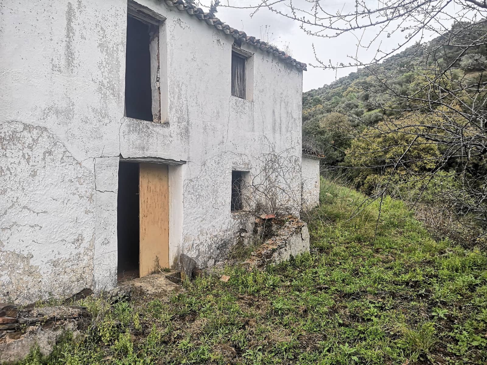 Finca/Herregård til salgs i Jubrique - € 179 000 (Ref: 6840064)