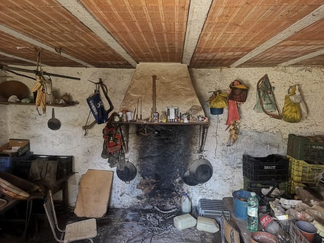 Finca/Herregård til salgs i Genalguacil - € 280 000 (Ref: 7372012)