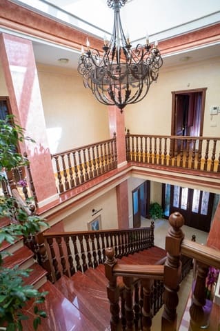 Villa til salg i Ronda med swimmingpool garage - € 829.000 (Ref: 7404810)