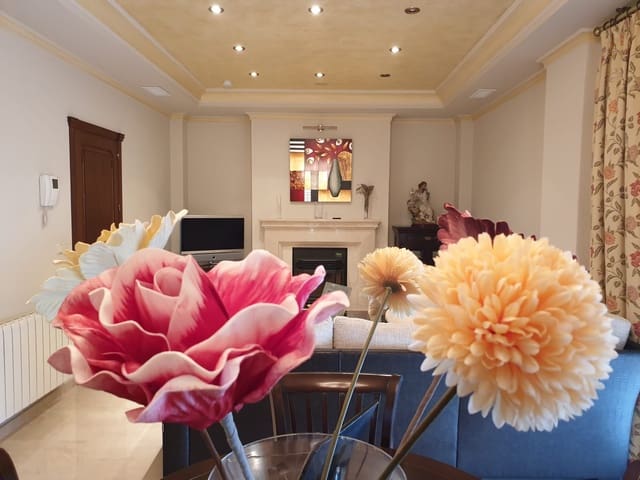 Villa til salg i Ronda med swimmingpool garage - € 829.000 (Ref: 7404810)