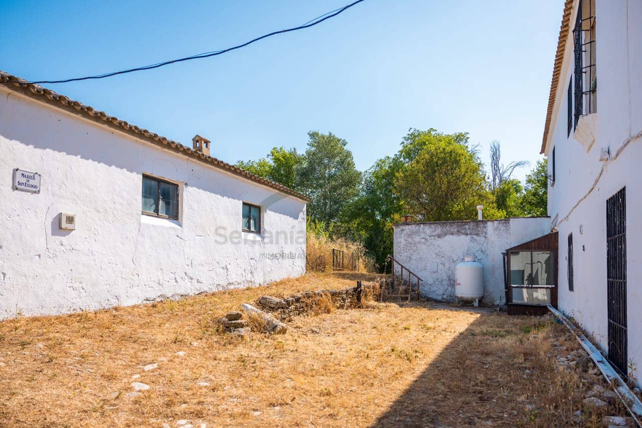 8 bedroom Finca/Country House for sale in Ronda with pool - € 550,000 (Ref: 7886730)