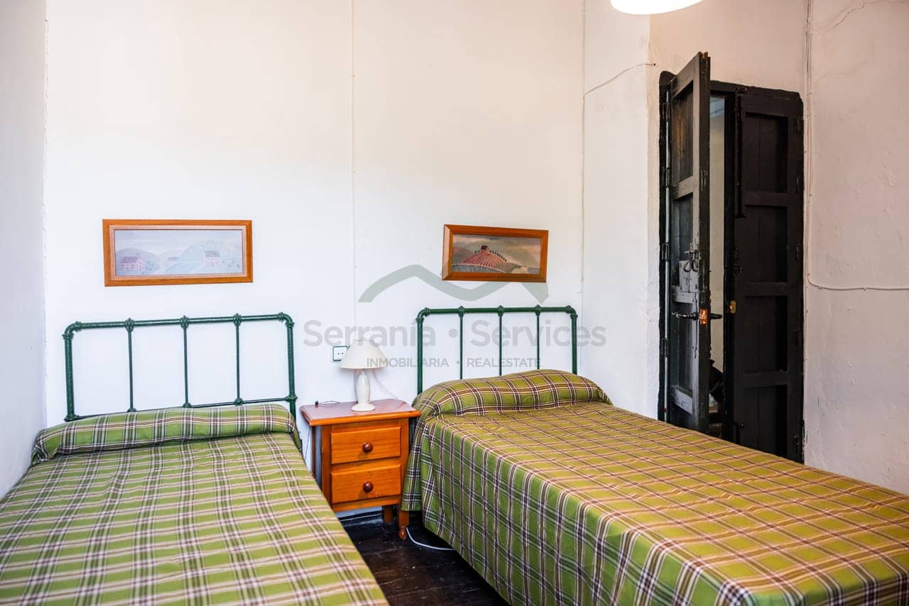 8 bedroom Finca/Country House for sale in Ronda with pool - € 550,000 (Ref: 7886730)