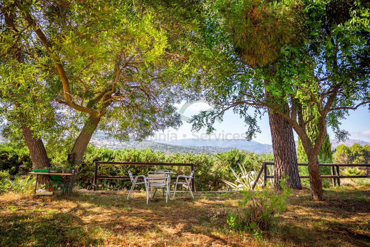 8 bedroom Finca/Country House for sale in Ronda with pool - € 550,000 (Ref: 7886730)