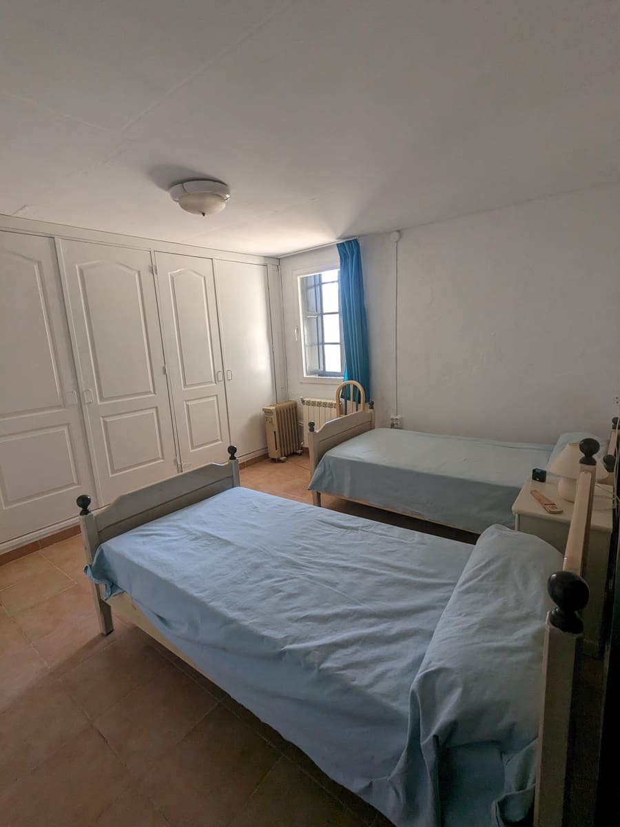 8 bedroom Finca/Country House for sale in Ronda with pool - € 550,000 (Ref: 7886730)