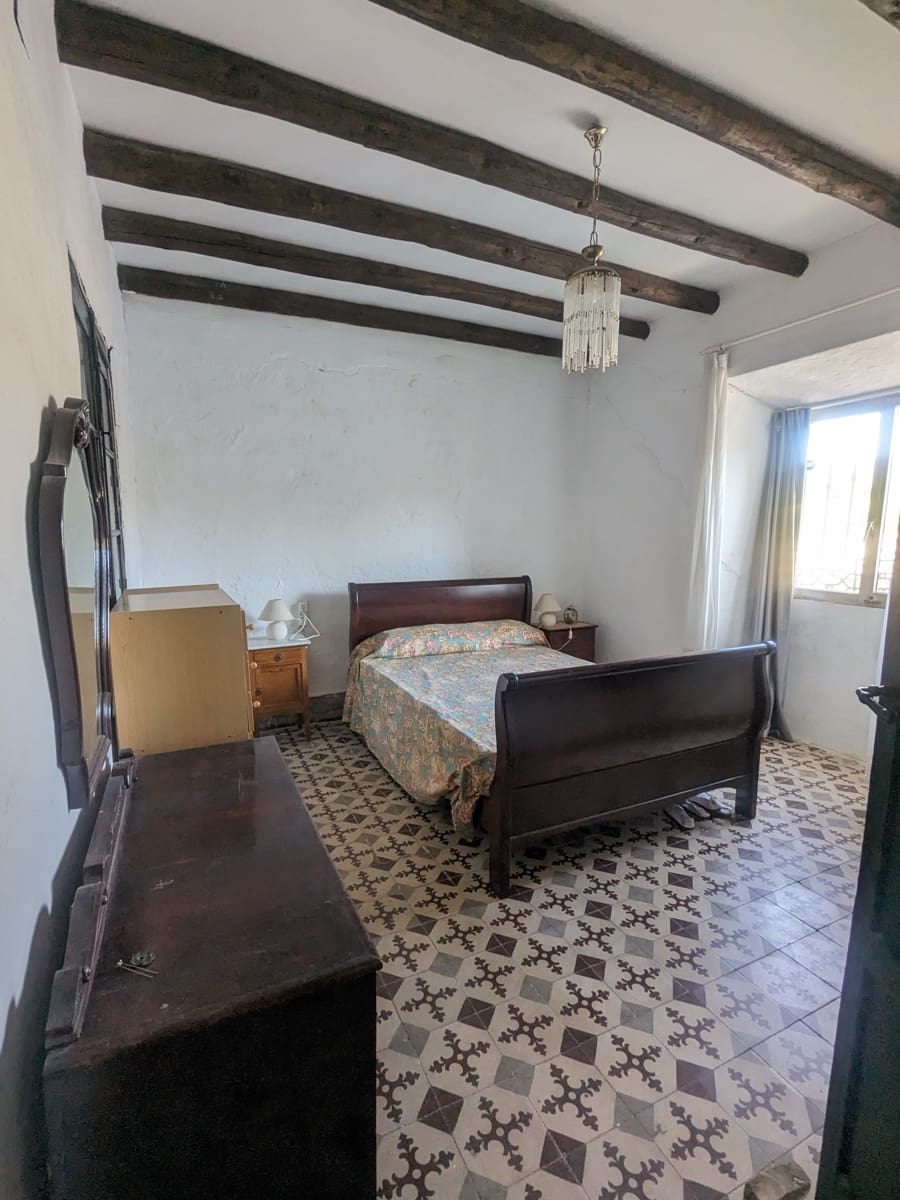 8 bedroom Finca/Country House for sale in Ronda with pool - € 550,000 (Ref: 7886730)