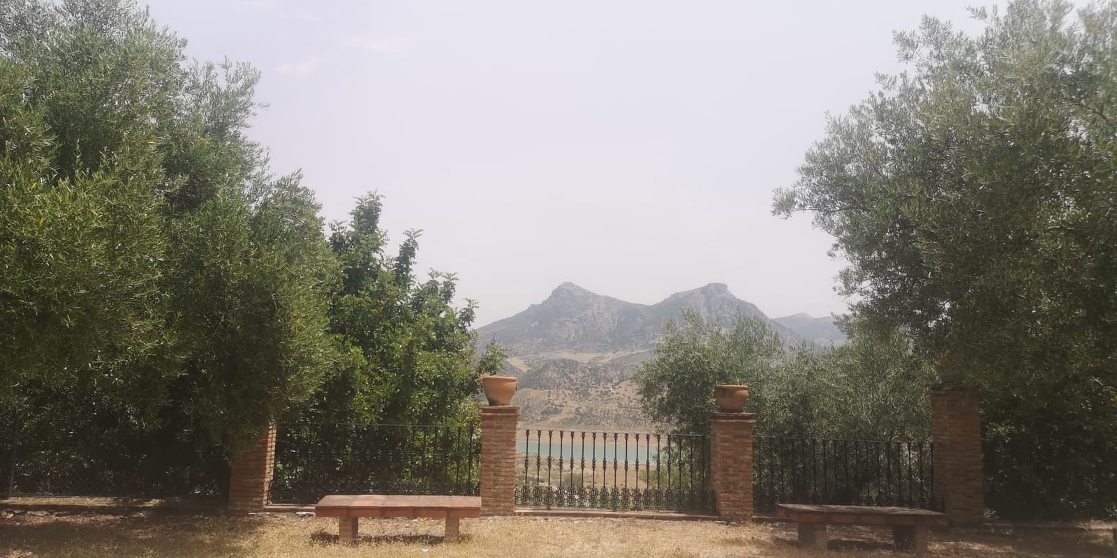 3 soveværelse Finca/Landehus til salg i Zahara de la Sierra med swimmingpool - € 525.000 (Ref: 8398051)