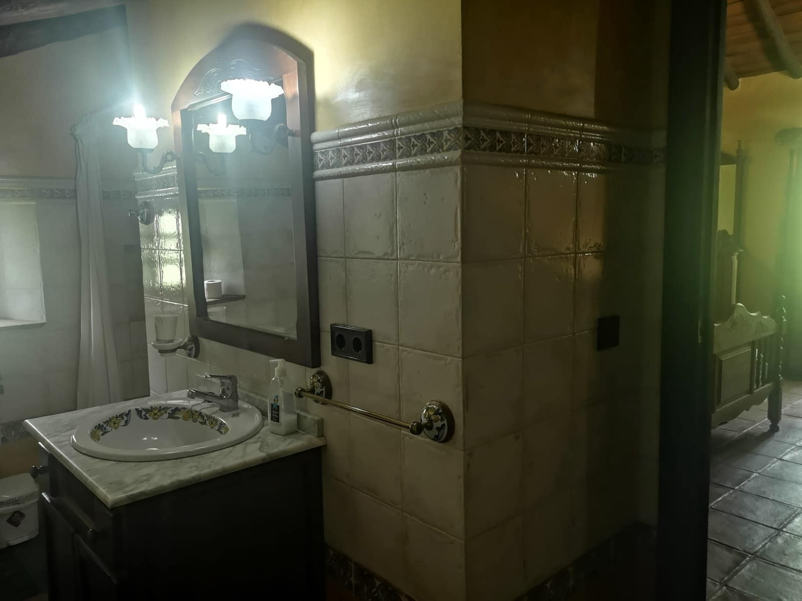 3 soveværelse Finca/Landehus til salg i Zahara de la Sierra med swimmingpool - € 525.000 (Ref: 8398051)