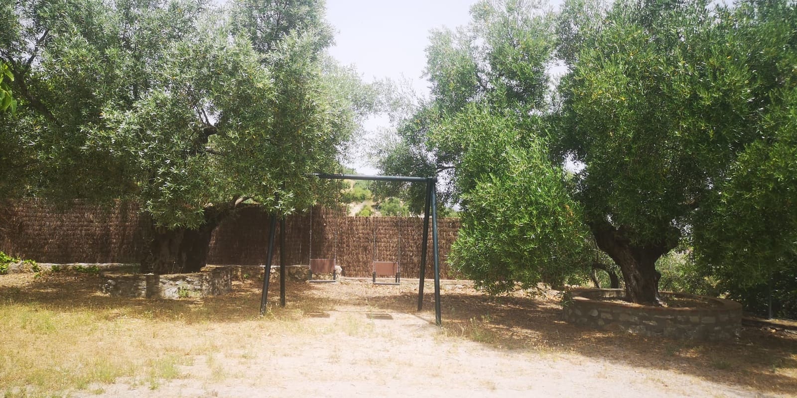 3 soveværelse Finca/Landehus til salg i Zahara de la Sierra med swimmingpool - € 525.000 (Ref: 8398051)