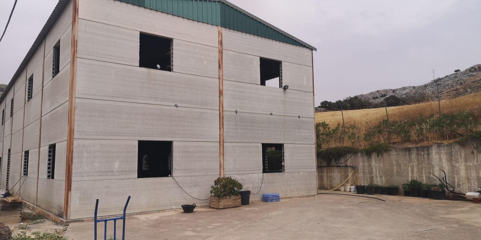 Grunde uden byggetilladelser til salg i Canete la Real - € 500.000 (Ref: 8470669)