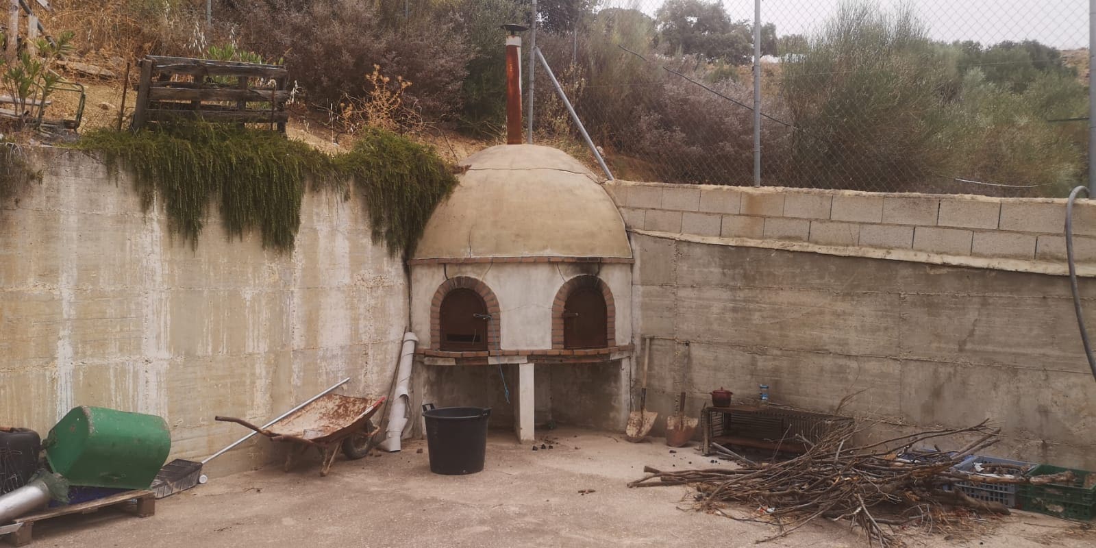 Grunde uden byggetilladelser til salg i Canete la Real - € 500.000 (Ref: 8470669)