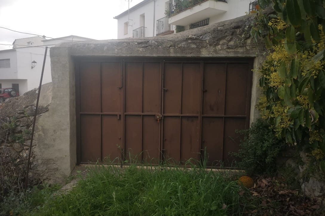 5 bedroom Finca/Country House for sale in Farajan with pool - € 290,000 (Ref: 8489401)