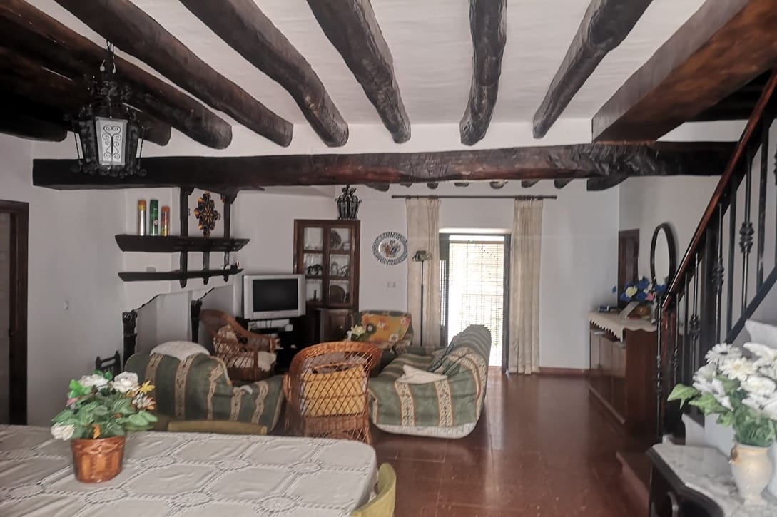 5 bedroom Finca/Country House for sale in Farajan with pool - € 290,000 (Ref: 8489401)