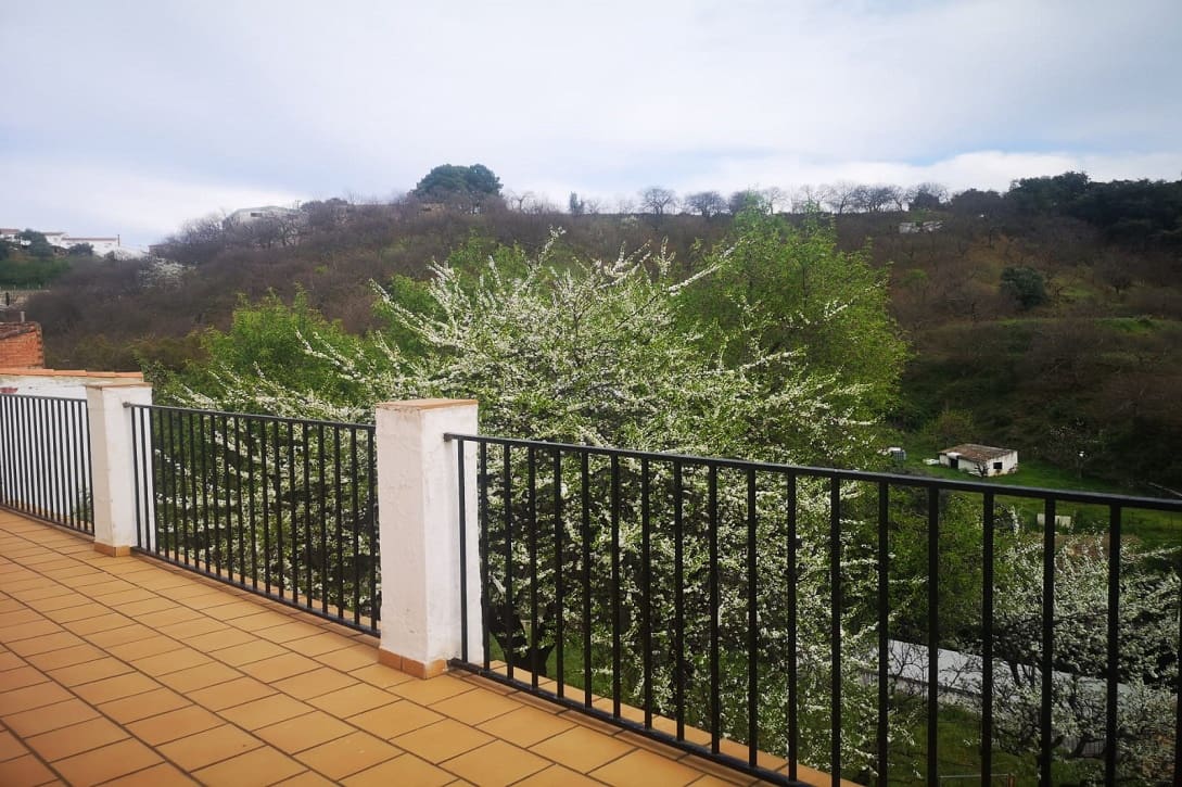 5 bedroom Finca/Country House for sale in Farajan with pool - € 290,000 (Ref: 8489401)