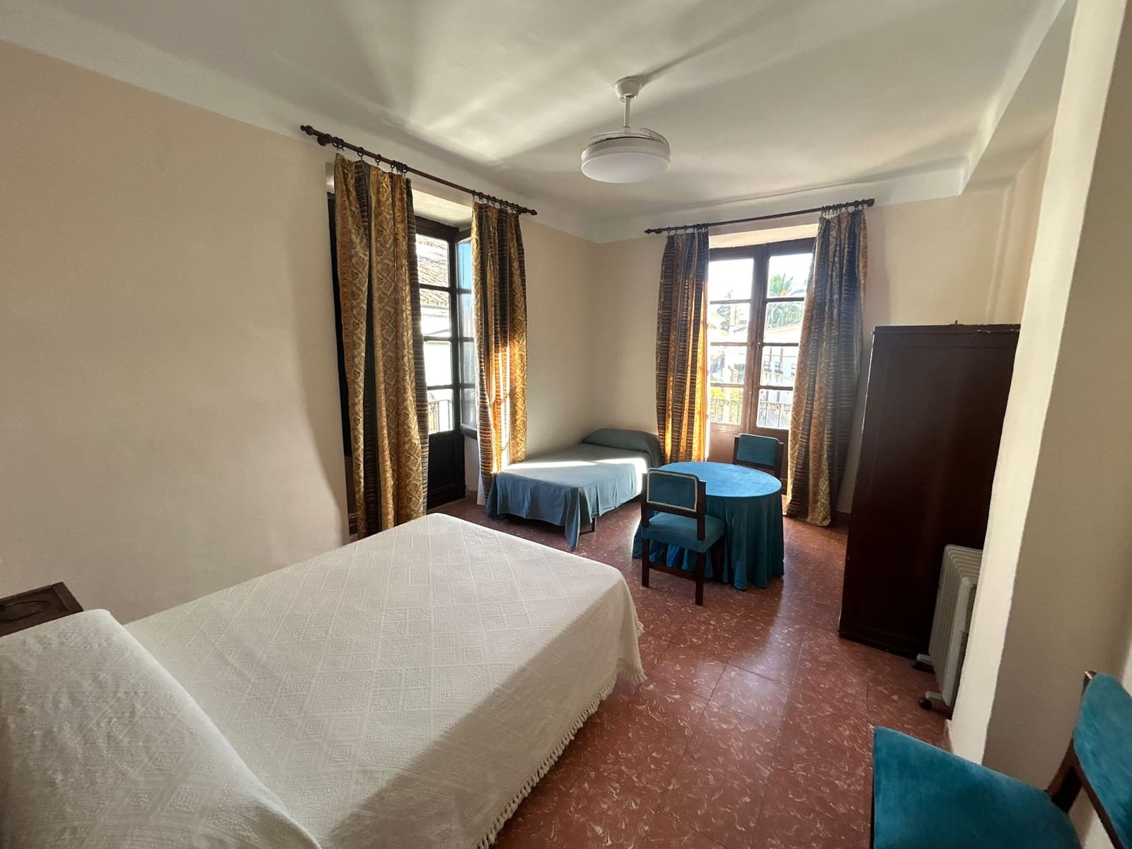 6 bedroom Townhouse for sale in Ronda - € 1,800,000 (Ref: 8595597)