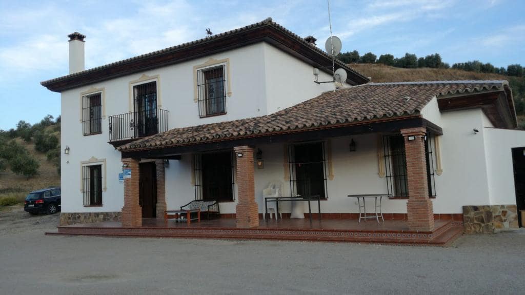 7 bedroom Finca/Country House for sale in Ronda with pool - € 680,000 (Ref: 8600891)