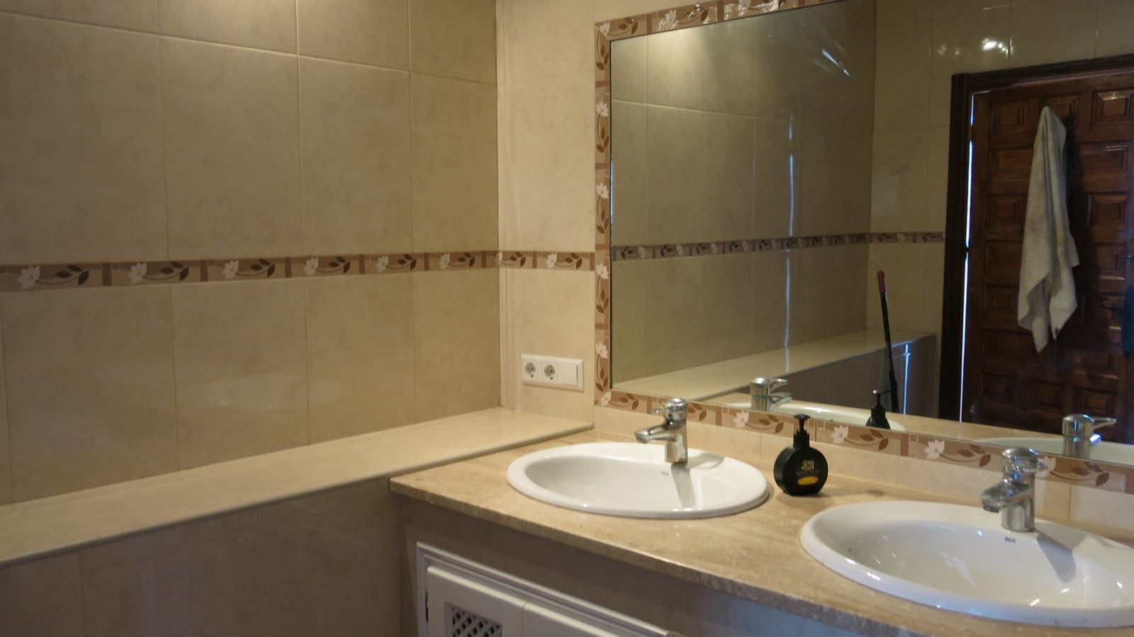 4 slaapkamer Finca/Landhuis te koop in Montecorto - € 280.000 (Ref: 8600893)