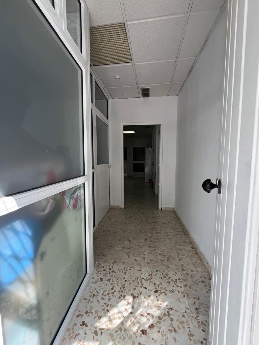 Virksomhed til salg i Olvera - € 50.000 (Ref: 8602343)