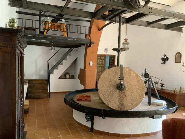 Finca/Landhuis te koop in Montoro - € 997.600 (Ref: 8609970)