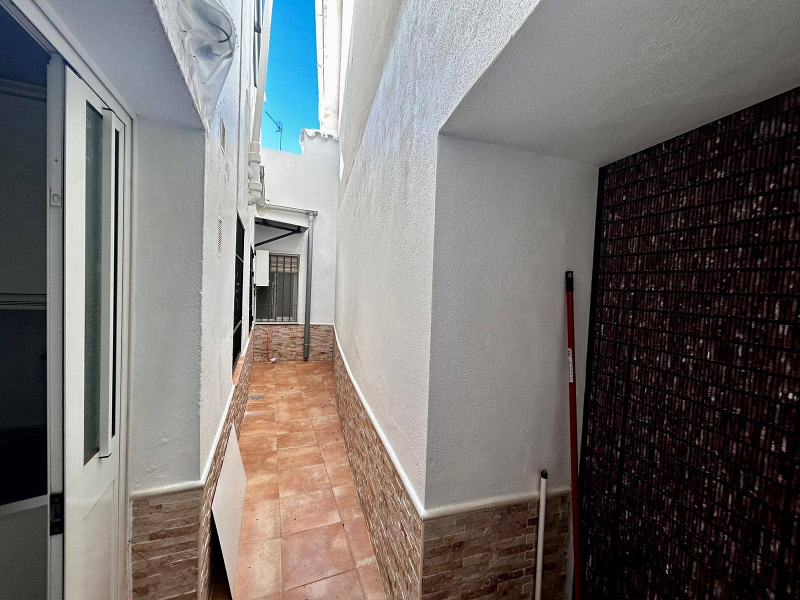 4 soveværelse Byhus til salg i Benaojan - € 95.000 (Ref: 8697434)