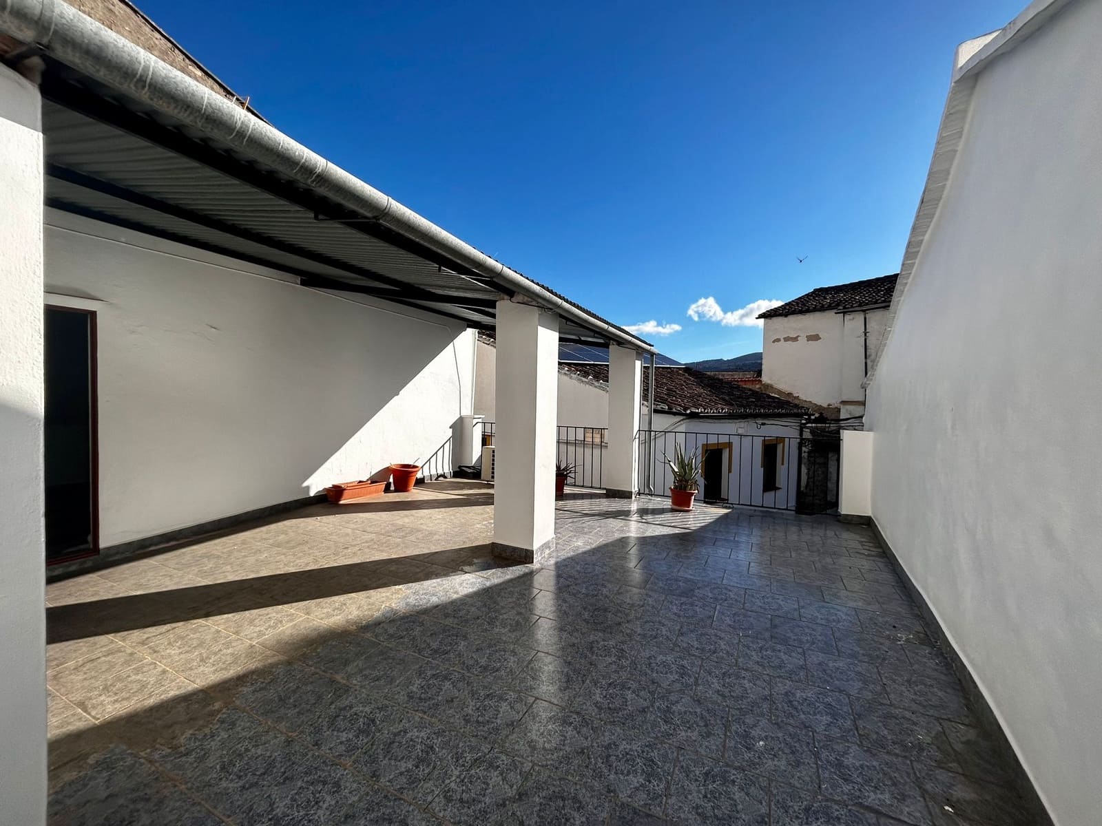 4 soveværelse Byhus til salg i Benaojan - € 95.000 (Ref: 8697434)