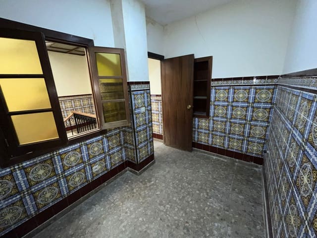 5 makuuhuone Omakotitalo myytävänä paikassa Ronda - 390 000 € (Ref: 8735783)