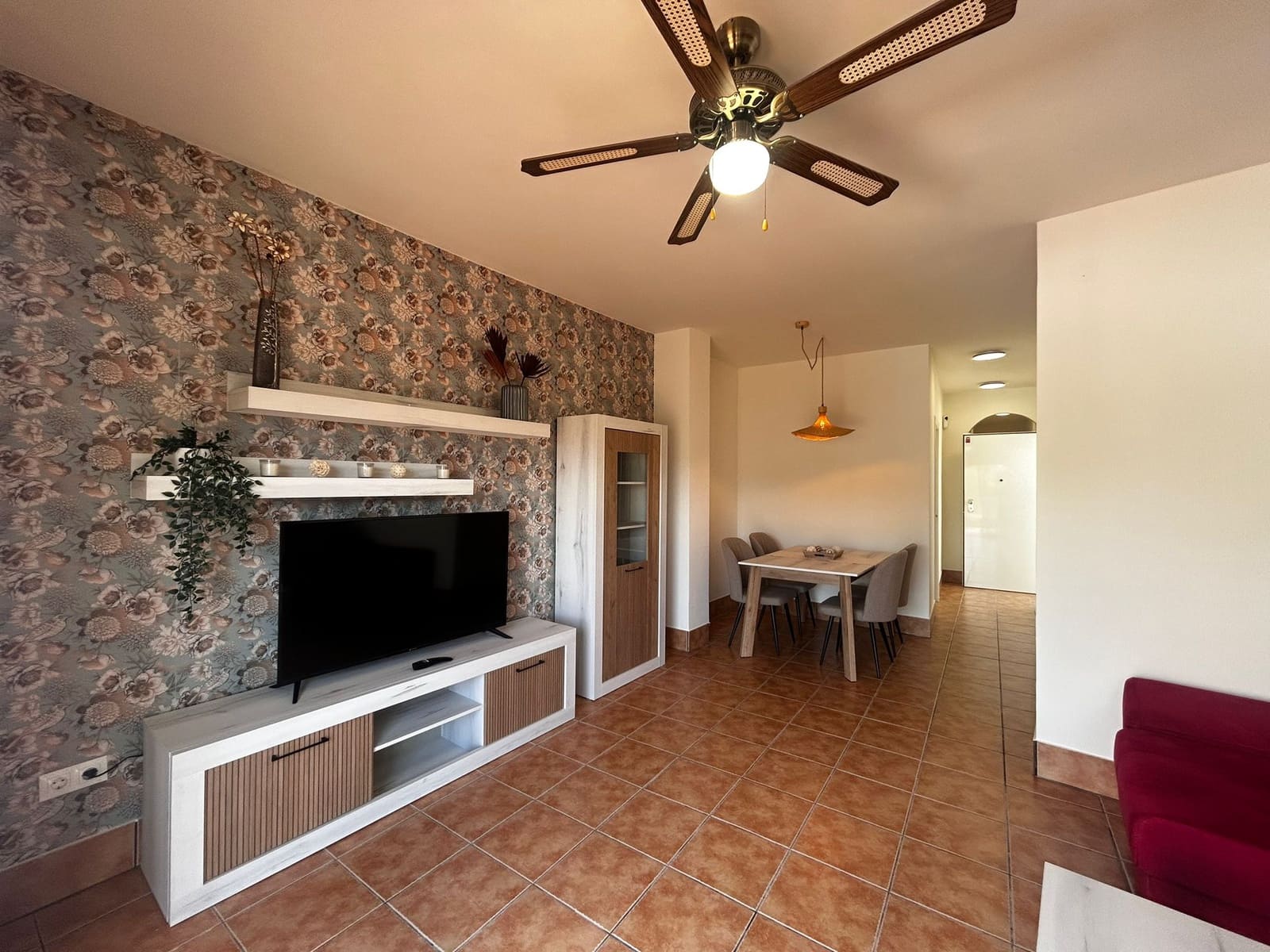 8 soveværelse Guesthouse/B & B til salg i Cuevas del Becerro - € 360.000 (Ref: 8765609)