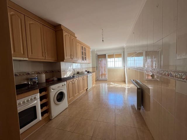 5 makuuhuone Omakotitalo myytävänä paikassa Ronda mukana 
autotalli - 570 000 € (Ref: 9077512)