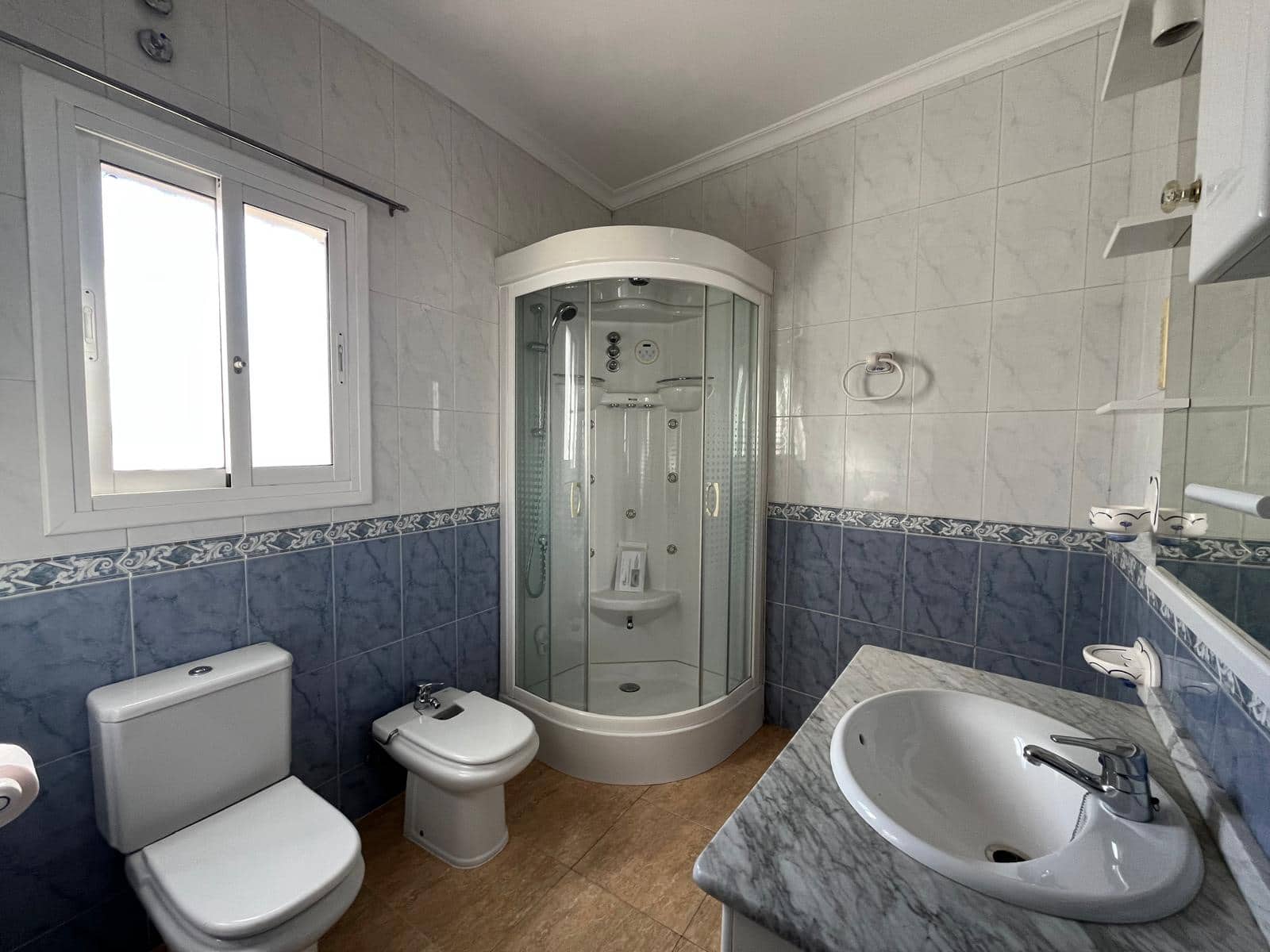 5 bedroom Townhouse for sale in Ronda with garage - € 570,000 (Ref: 9077512)