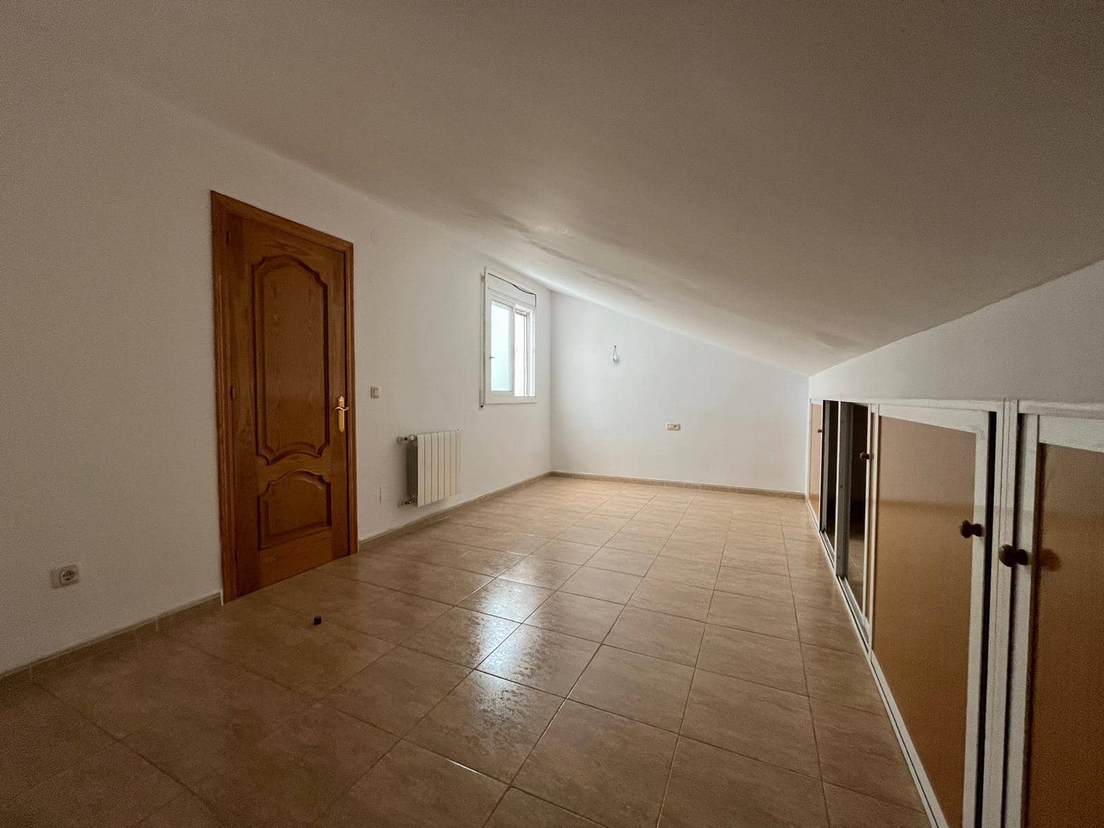 5 bedroom Townhouse for sale in Ronda with garage - € 570,000 (Ref: 9077512)