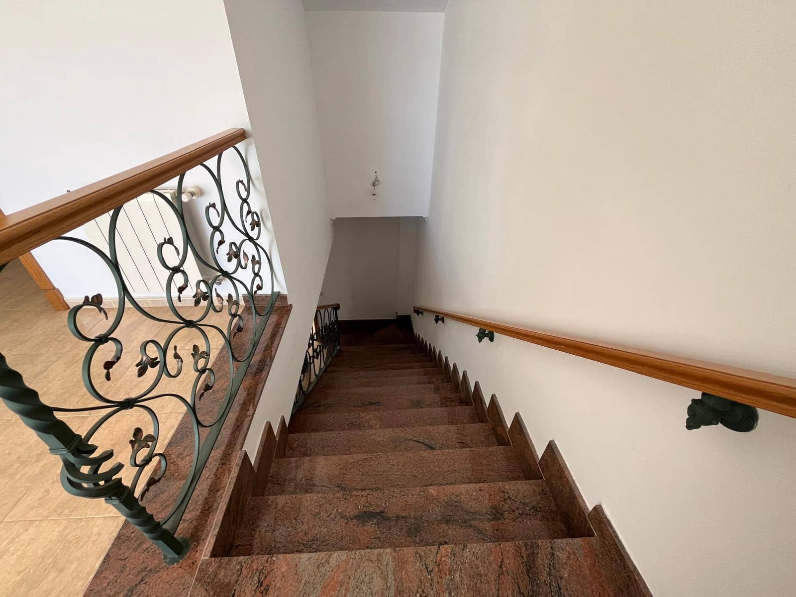 5 bedroom Townhouse for sale in Ronda with garage - € 570,000 (Ref: 9077512)