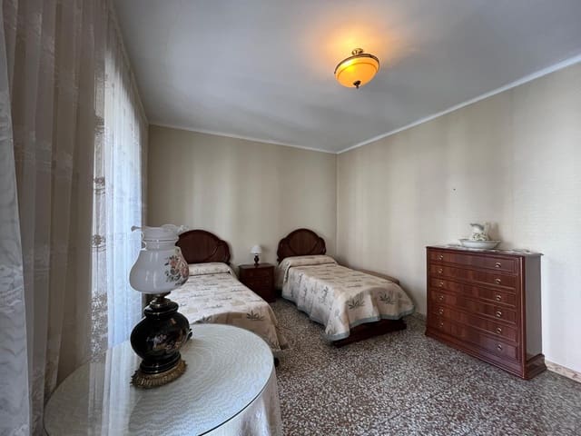 6 soveværelse Byhus til salg i Ronda - € 395.000 (Ref: 9080969)