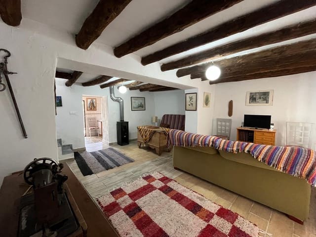 3 makuuhuone Omakotitalo myytävänä paikassa Arriate mukana uima-altaan - 139 500 € (Ref: 9081023)