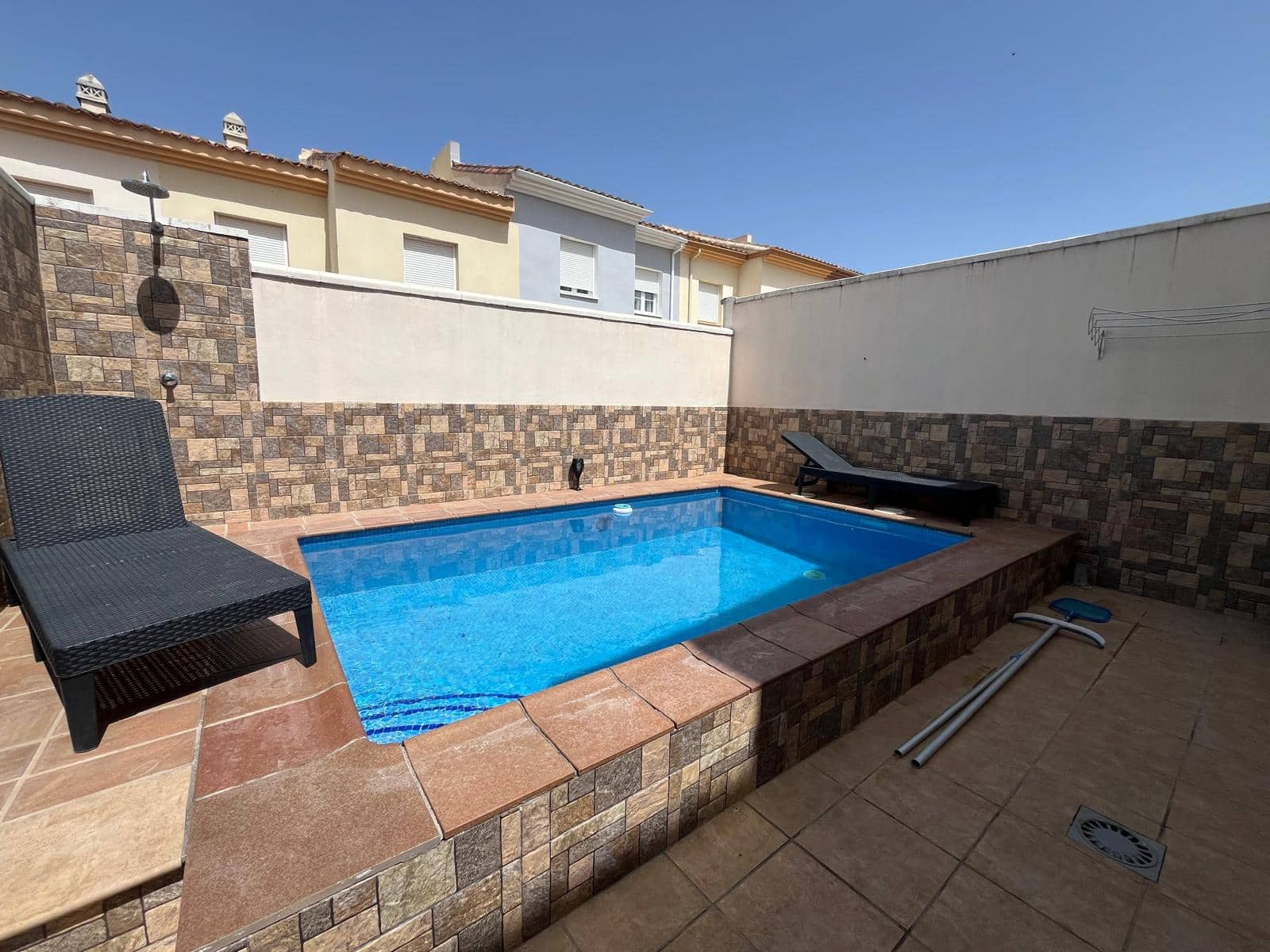 3 soveværelse Semi-Rækkehus til salg i Ronda med swimmingpool garage - € 298.000 (Ref: 9084465)