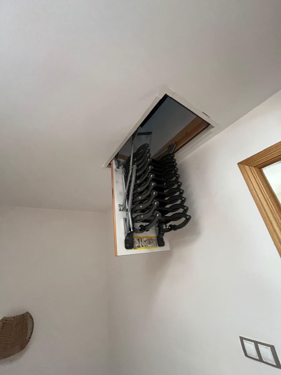 3 soveværelse Semi-Rækkehus til salg i Ronda med swimmingpool garage - € 298.000 (Ref: 9084465)