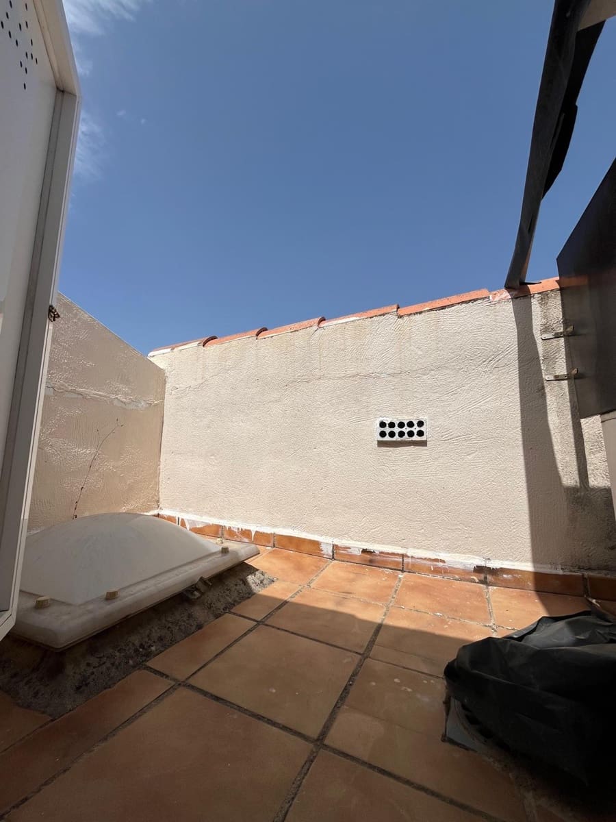 3 soveværelse Semi-Rækkehus til salg i Ronda med swimmingpool garage - € 298.000 (Ref: 9084465)