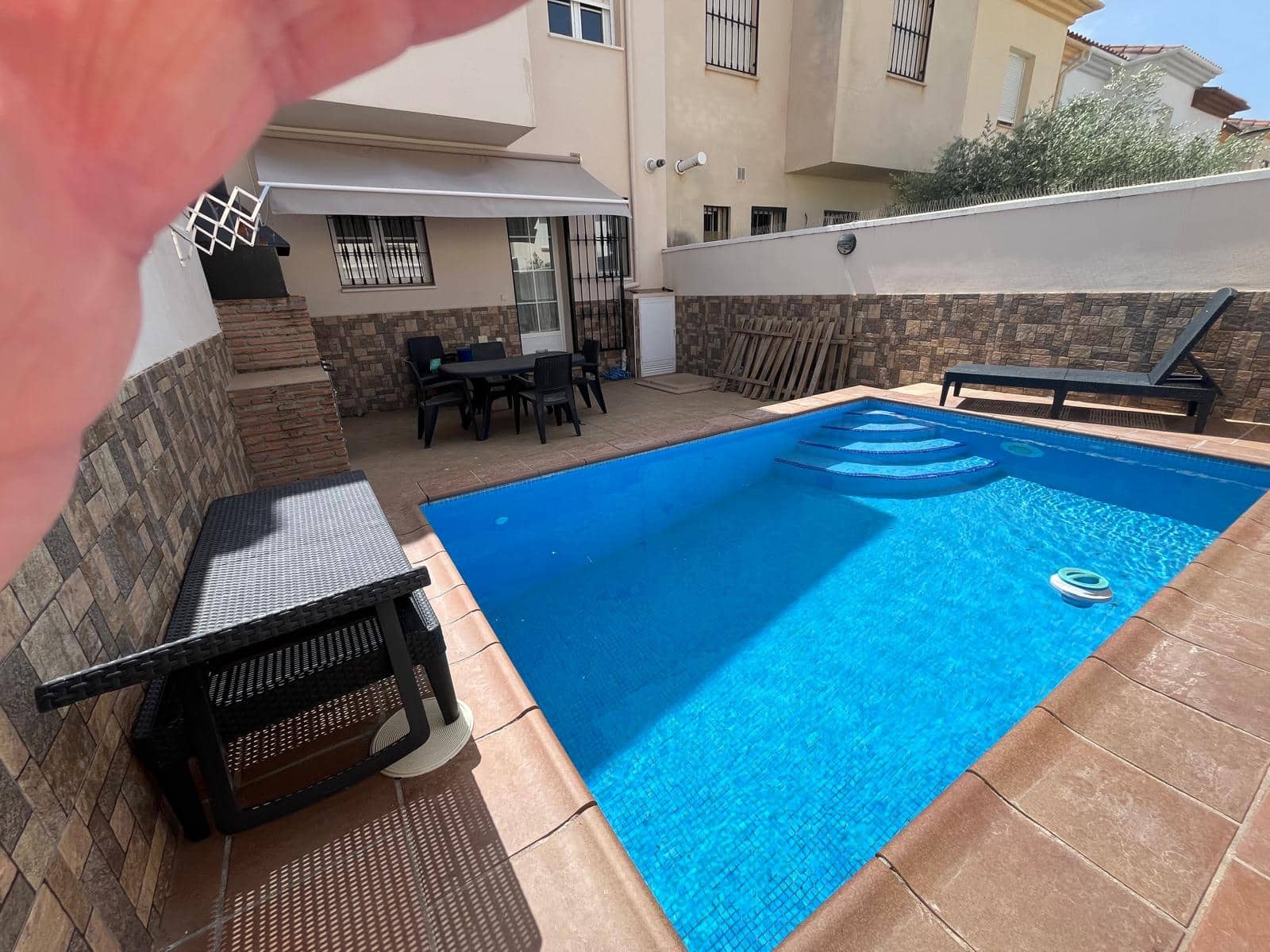 3 soveværelse Semi-Rækkehus til salg i Ronda med swimmingpool garage - € 298.000 (Ref: 9084465)