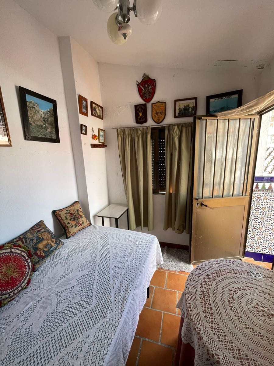 4 bedroom Townhouse for sale in Ronda - € 249,000 (Ref: 9144615)